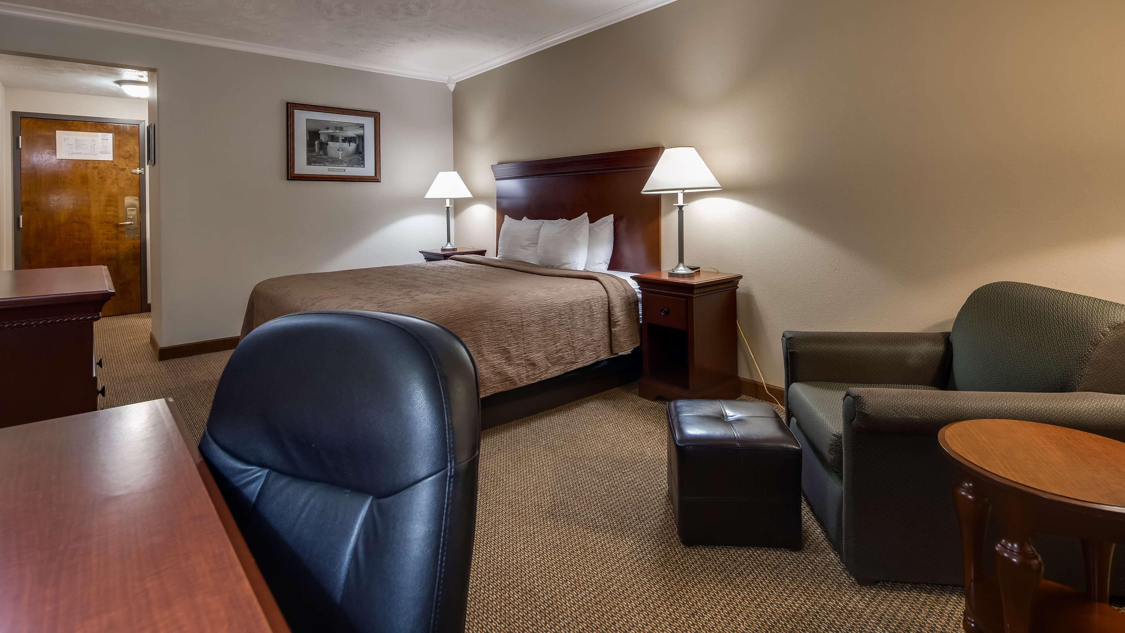Best Western Plus Ahtanum Inn Union Gap Exterior photo