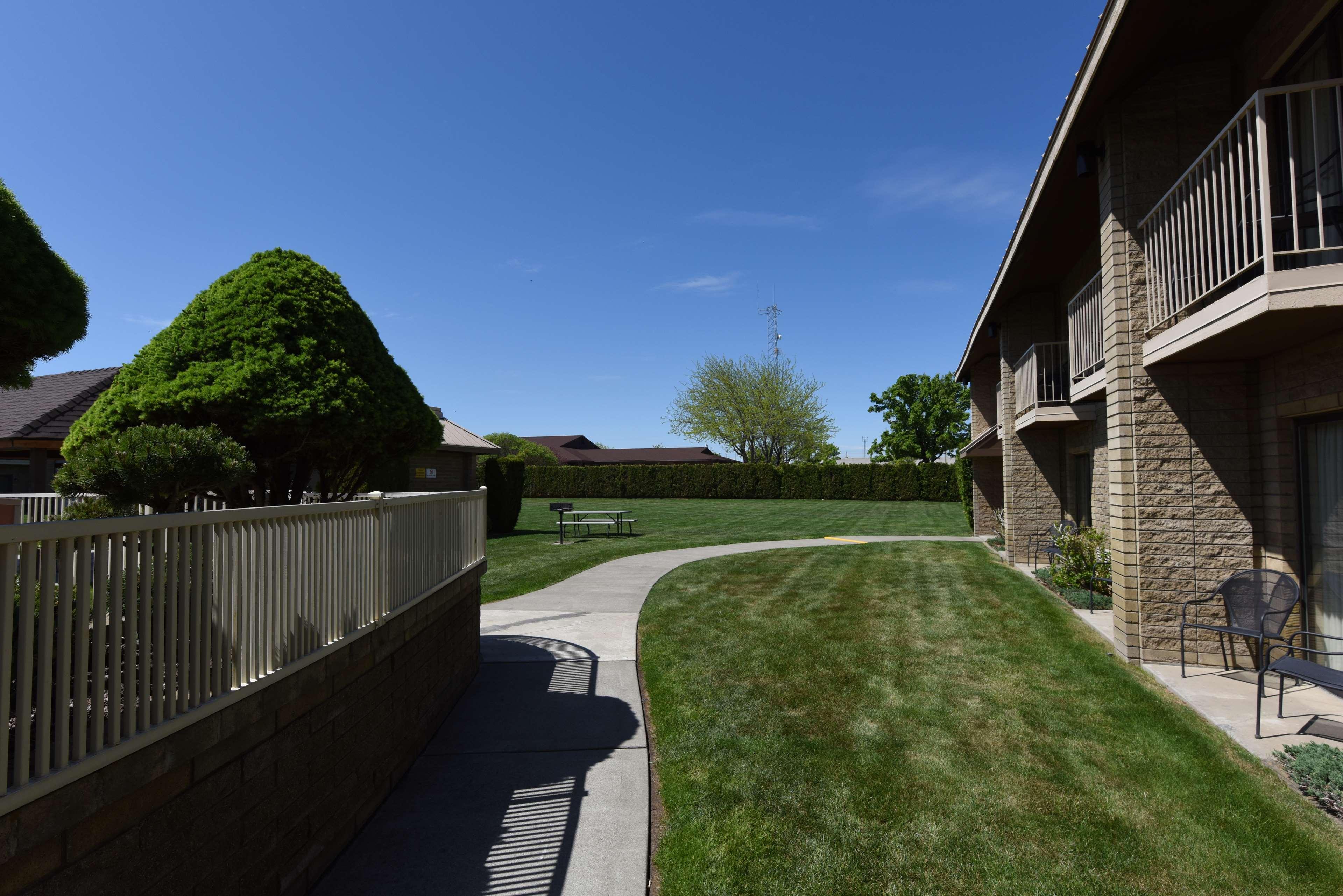 Best Western Plus Ahtanum Inn Union Gap Exterior photo