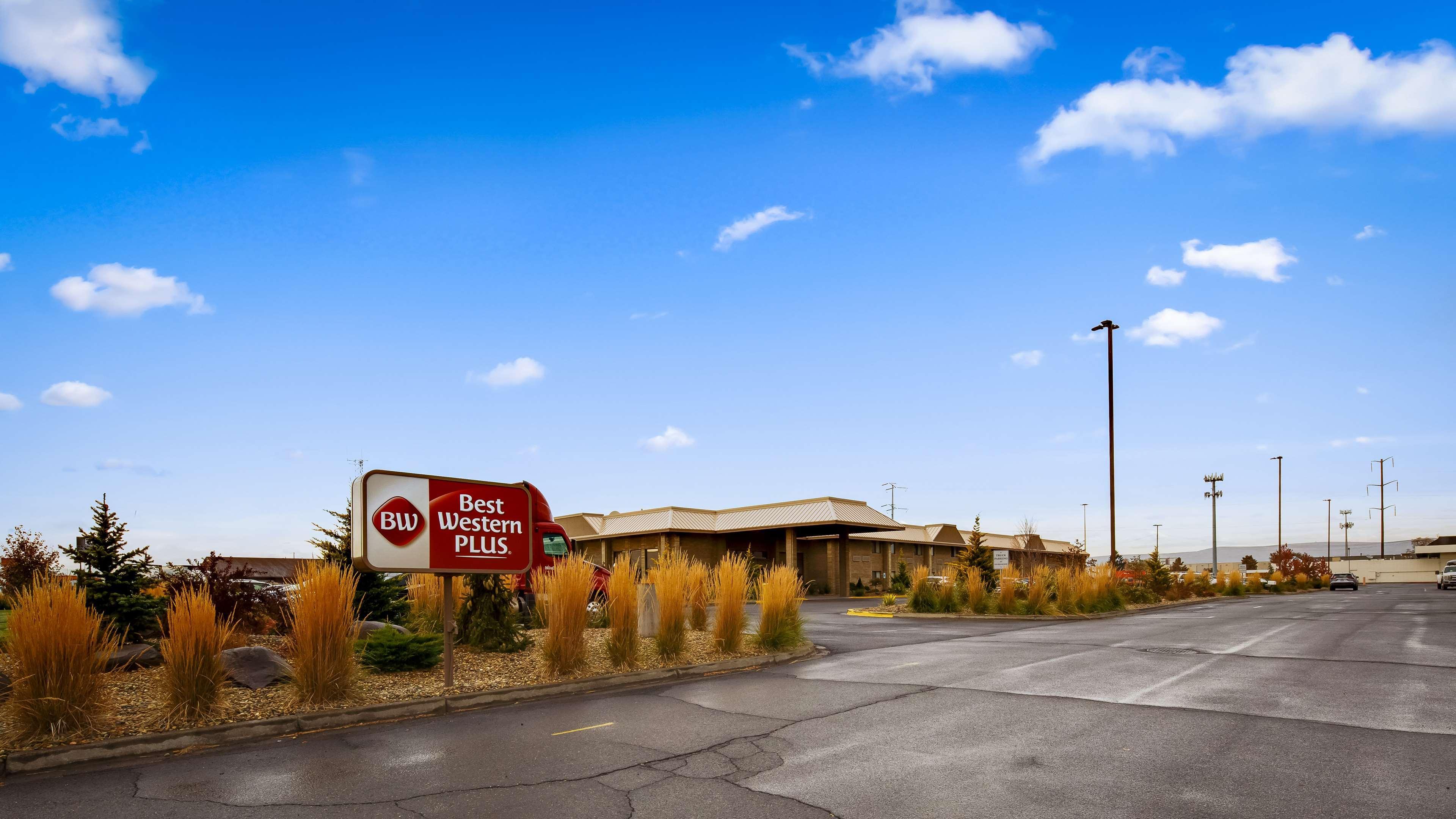 Best Western Plus Ahtanum Inn Union Gap Exterior photo