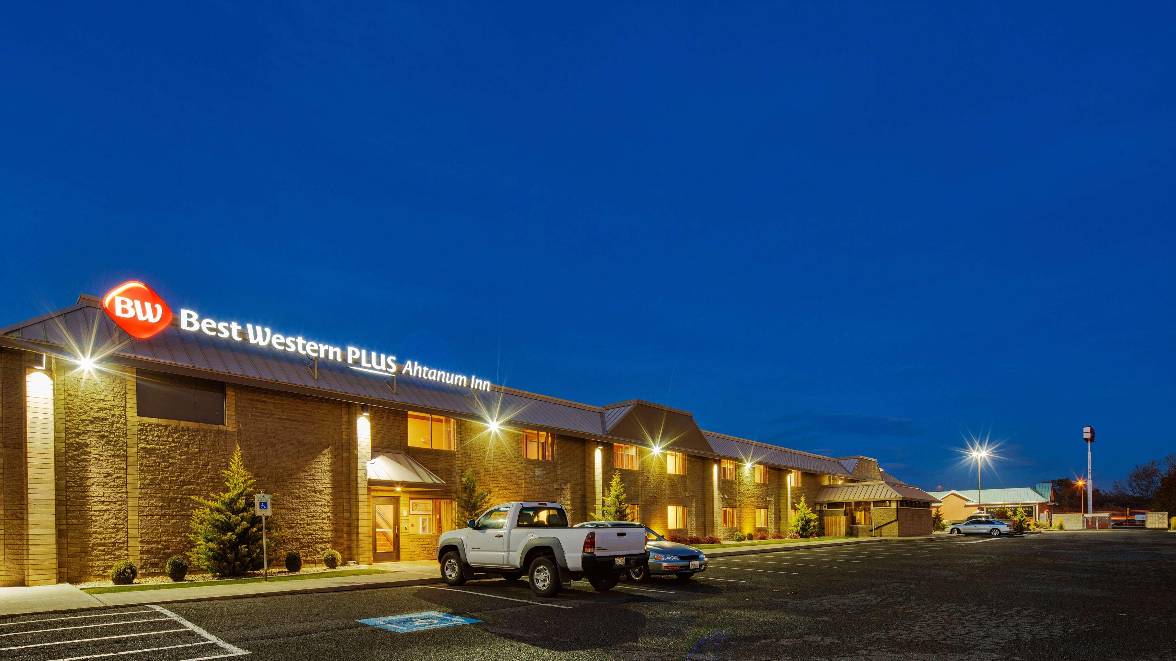 Best Western Plus Ahtanum Inn Union Gap Exterior photo