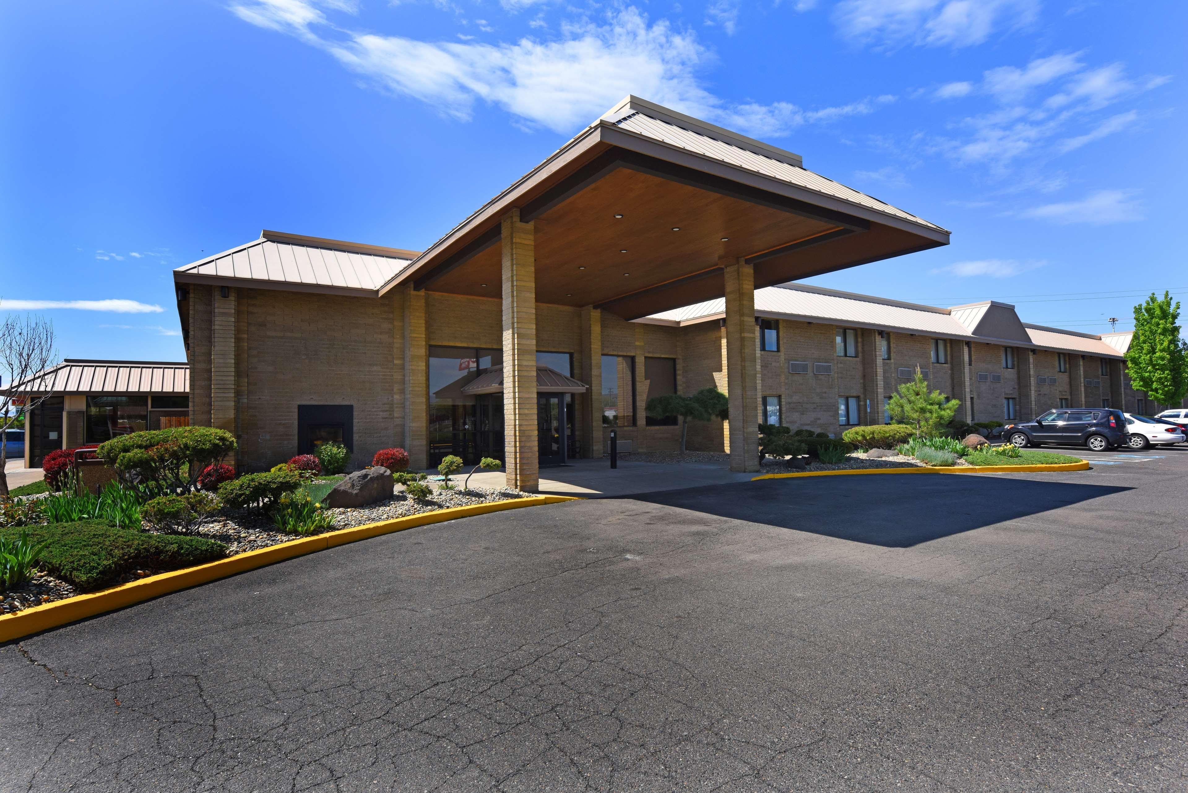 Best Western Plus Ahtanum Inn Union Gap Exterior photo
