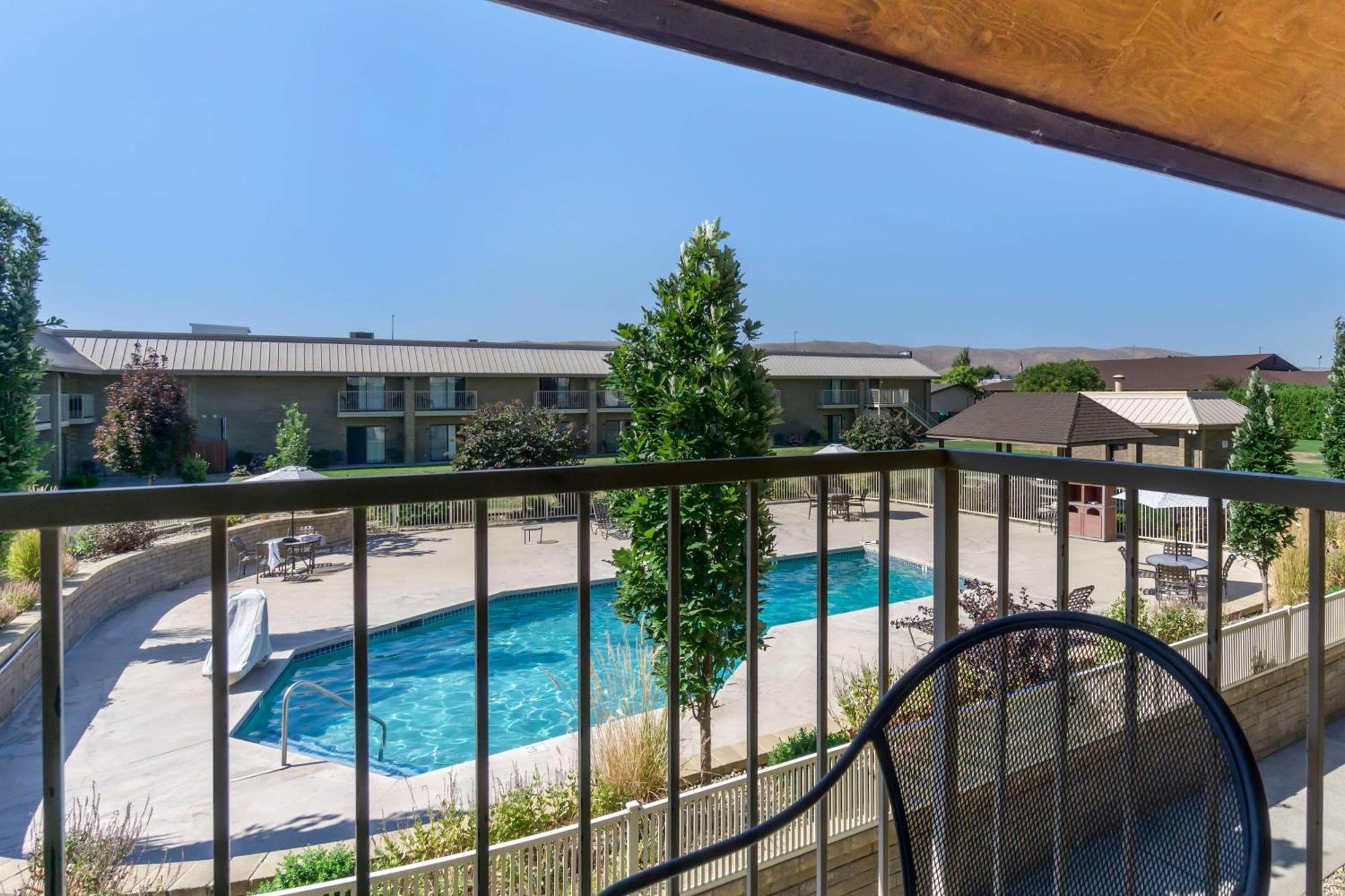 Best Western Plus Ahtanum Inn Union Gap Exterior photo